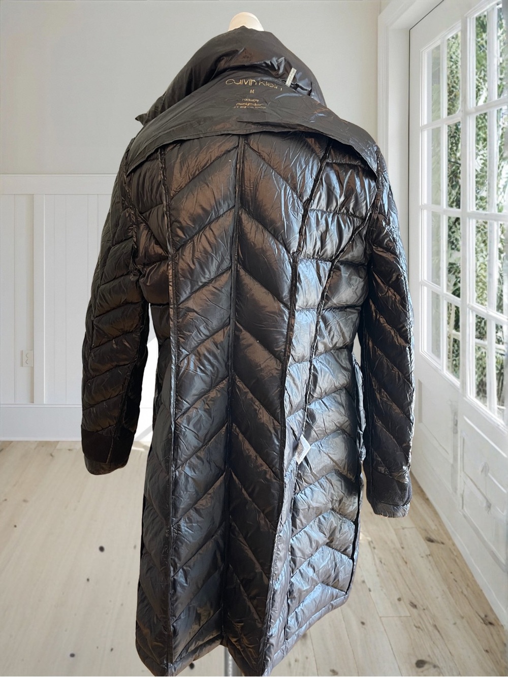NWOT CALVIN KLEIN Women's M Black Down Chevron Long Puffer Coat No Pack Bag - Picture 7 of 17
